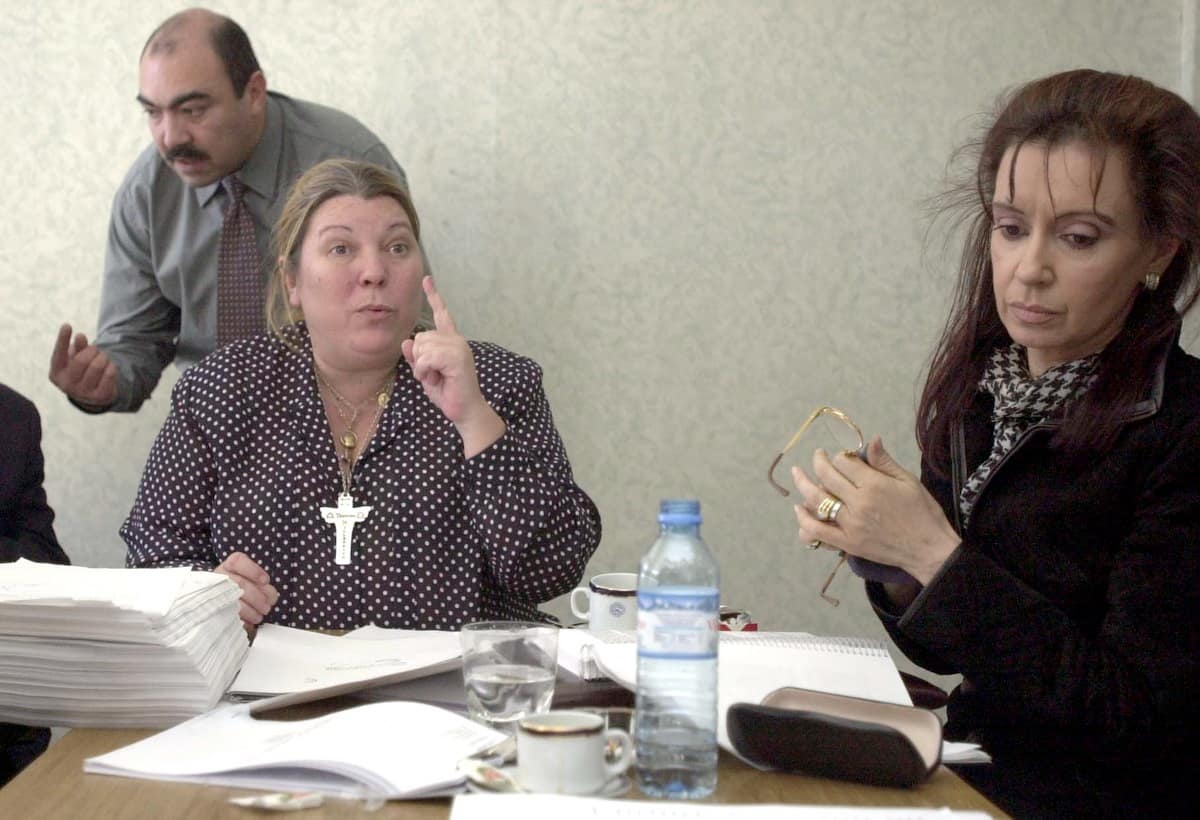 Elisa Carrió y Cristina Kirchner, cuando eran legisladoras.